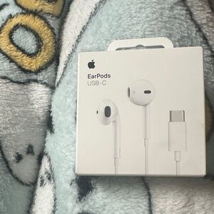 Apple EarPods with USB-C in White